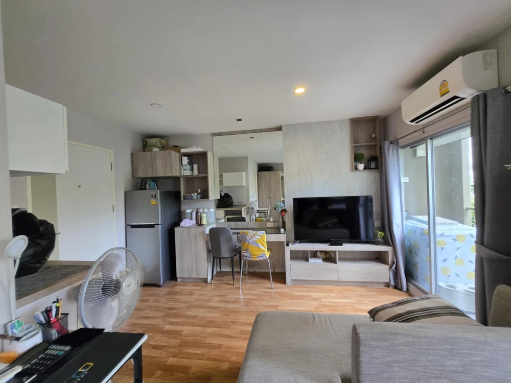 For rent Lumpini Ville Sukhumvit 76 - Bearing Station 2, 1 bedroom, 1 bathroom, fully furnished, swimming pool view, reserve now.