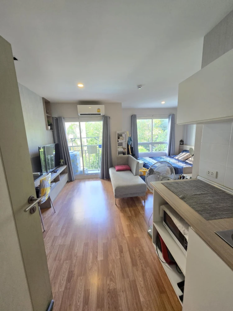 For rent Lumpini Ville Sukhumvit 76 - Bearing Station 2, 1 bedroom, 1 bathroom, fully furnished, swimming pool view, reserve now.