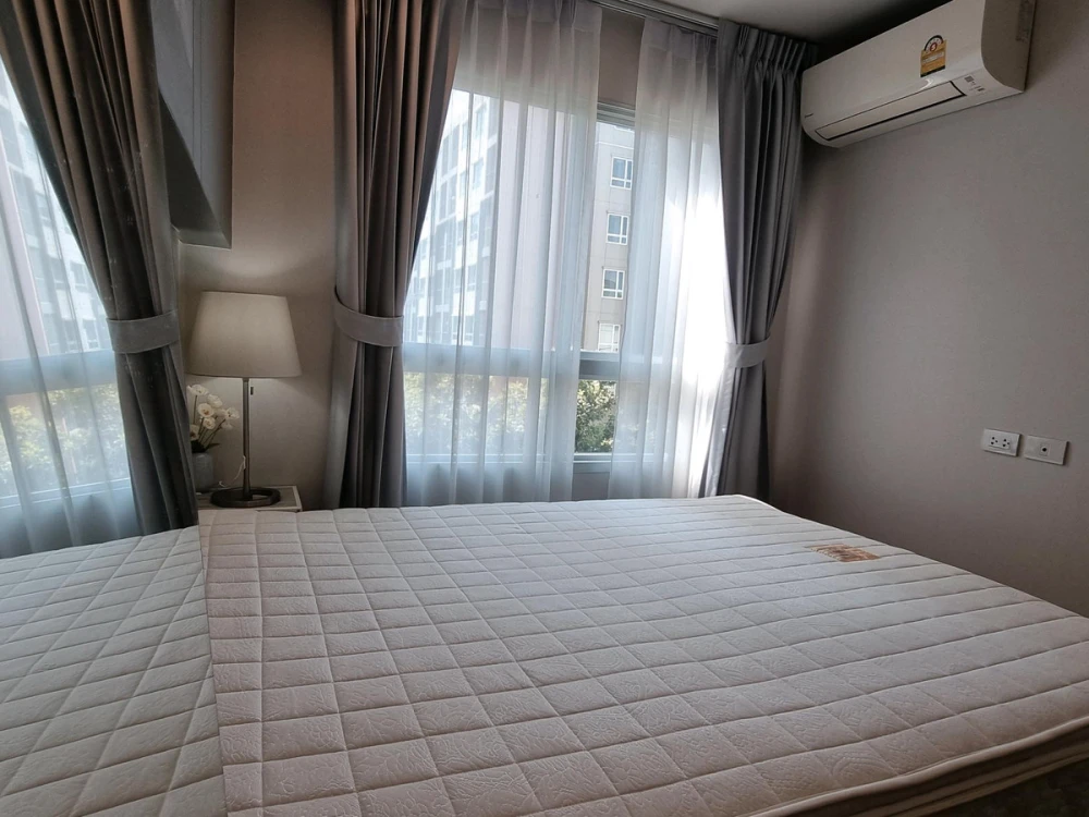 For rent: Lumpini Ville Sukhumvit 76 - Bearing Station, 2nd floor, 4th unit, pool view, fully furnished. Book now!