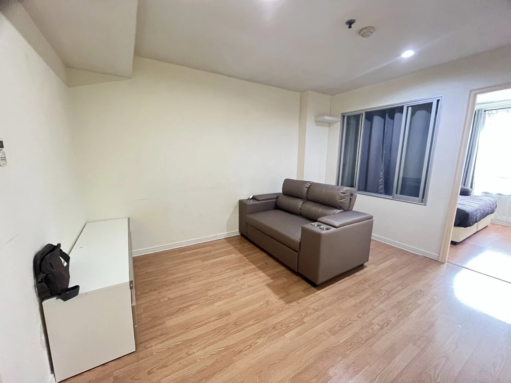For rent: Lumpini Ville Sukhumvit 77, 1 bedroom, 1 bathroom, fully furnished, just bring your bags and move in!