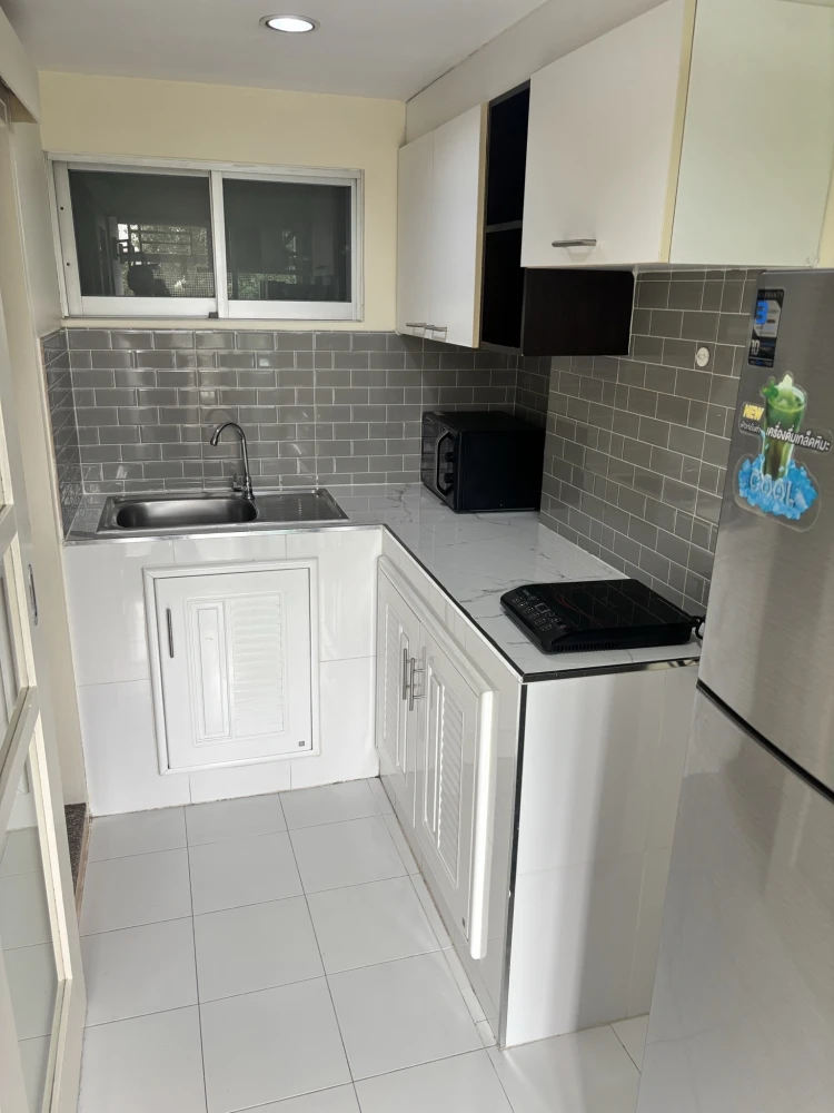 For rent: Lumpini Ville Sukhumvit 77-1, ready to move in, fully furnished, appliances included, good price, come reserve today.