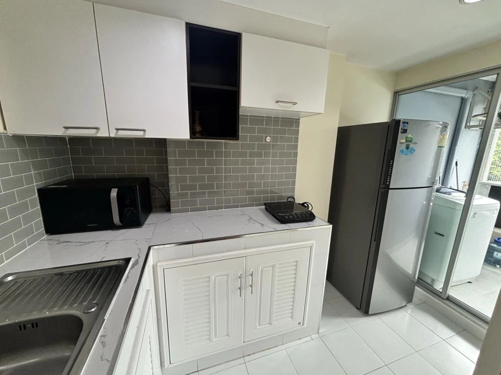 For rent: Lumpini Ville Sukhumvit 77-1, ready to move in, fully furnished, appliances included, good price, come reserve today.