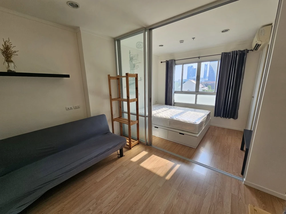 For rent: Lumpini Ville Sukhumvit 77 (Phase 2), corner room, no room opposite, city view, no building blocking, ready to move in