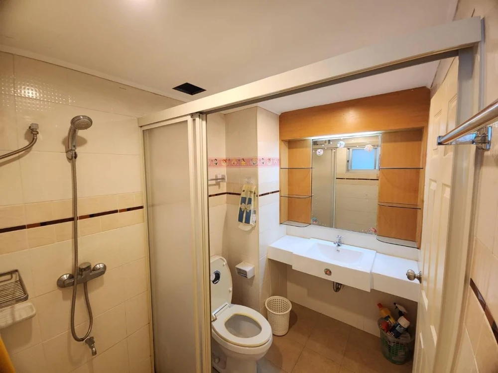 For rent: Lumpini Ville Sukhumvit 77, 21st floor, comes with complete furniture and appliances. Reserve now.