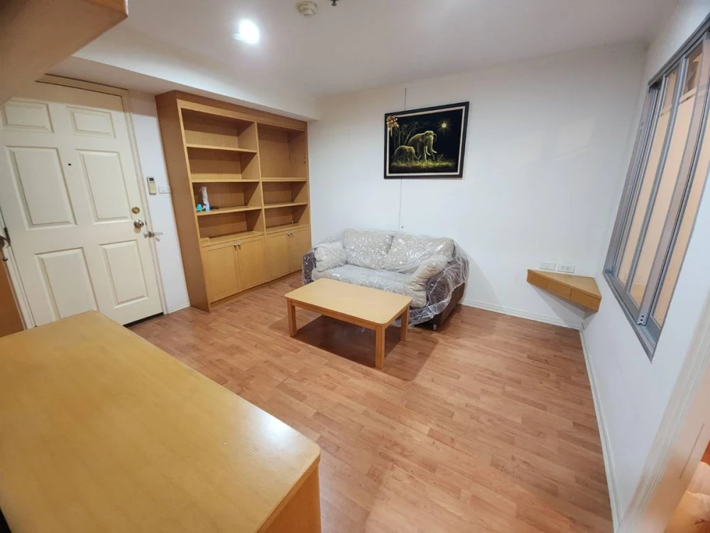 For rent: Lumpini Ville Sukhumvit 77, 21st floor, comes with complete furniture and appliances. Reserve now.