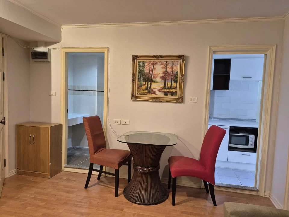 For rent: Lumpini Ville Sukhumvit 77, spacious room with plenty of usable space, great price, hurry and reserve now!