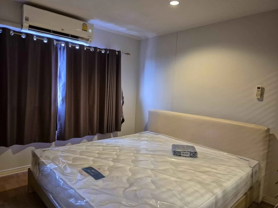 For rent: Lumpini Ville Sukhumvit 77, spacious room with plenty of usable space, great price, hurry and reserve now!