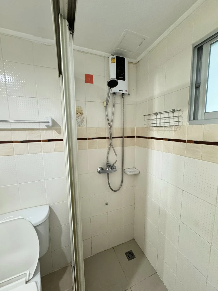 For rent Lumpini Ville Sukhumvit 77, a nice room, comes with furniture and complete facilities. Book now.
