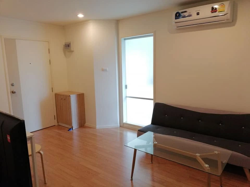 For rent: Lumpini Ville Sukhumvit 77 Phase 2. Large, comfortable unit with ample living space at an amazing price. Don't miss out!