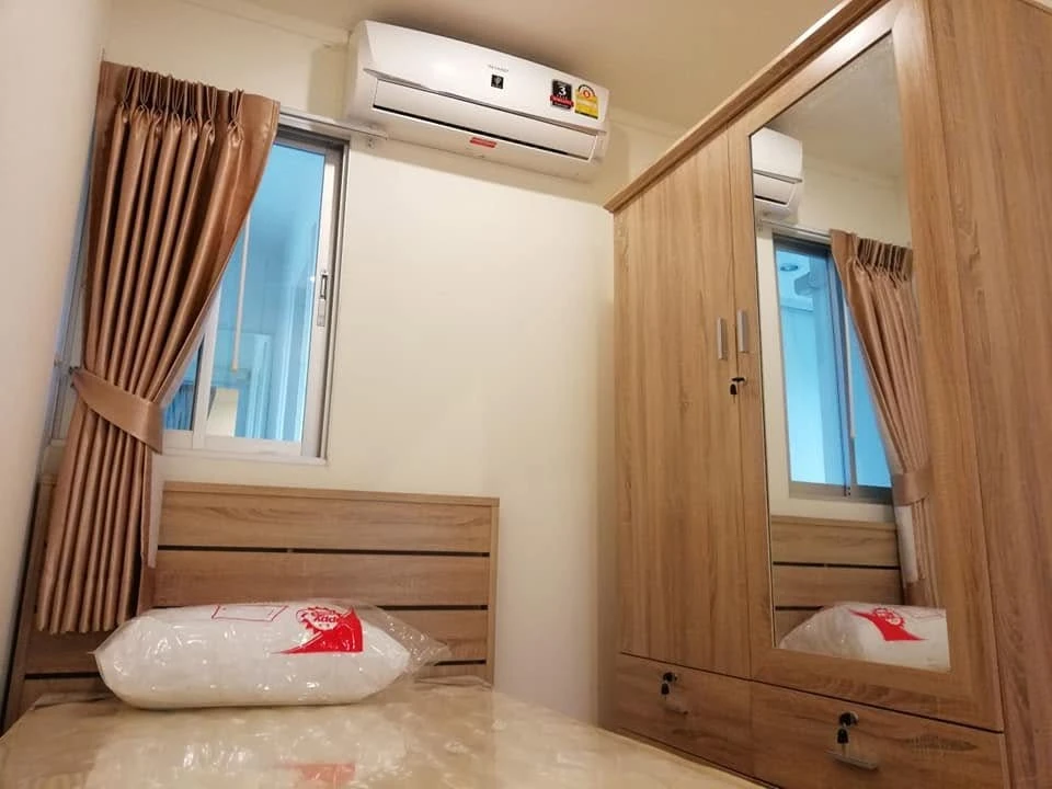 For rent: Lumpini Ville Sukhumvit 77 Phase 2. Large, comfortable unit with ample living space at an amazing price. Don't miss out!