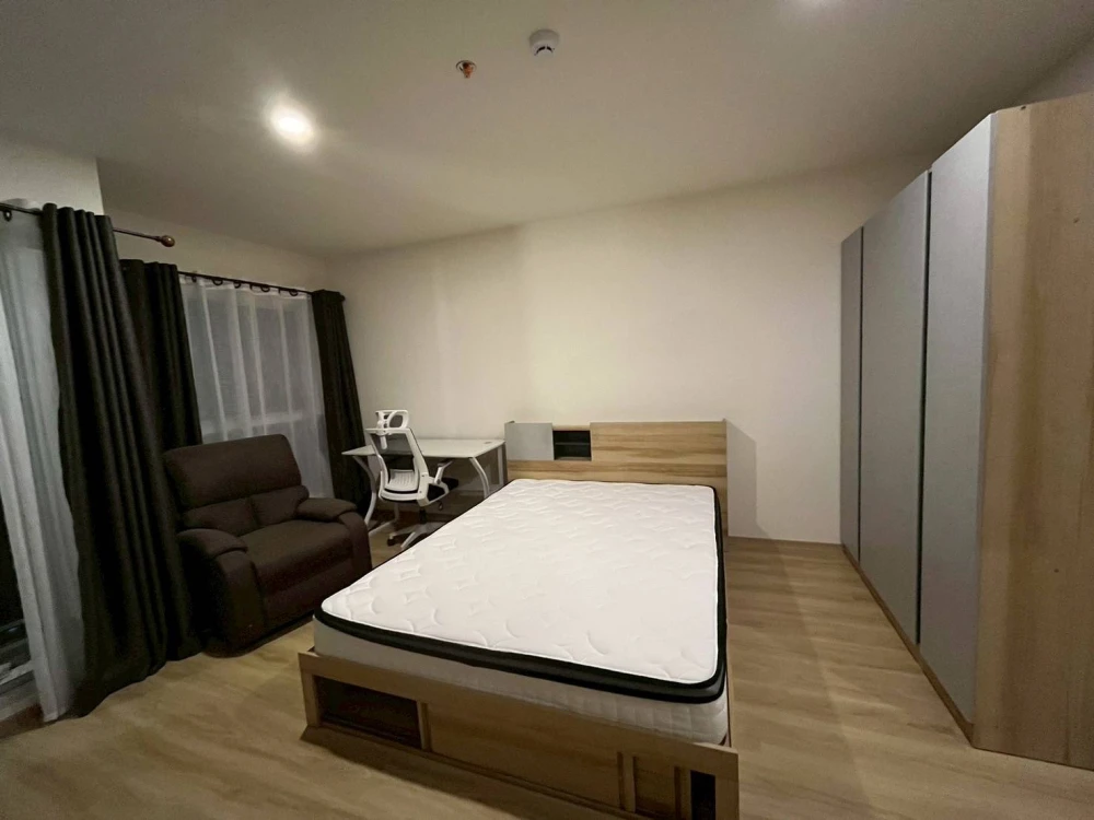 For rent Lumpini ville Charan-Fai Chai, studio room, 15th floor, swimming pool view, hurry and reserve now, don't wait.