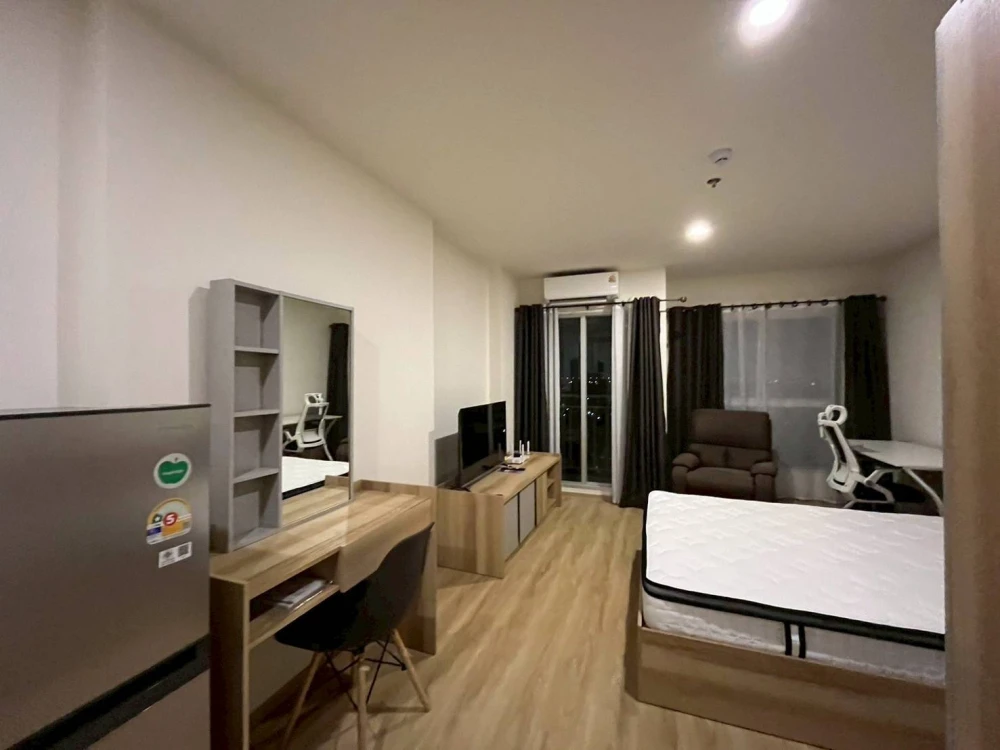 For rent Lumpini ville Charan-Fai Chai, studio room, 15th floor, swimming pool view, hurry and reserve now, don't wait.
