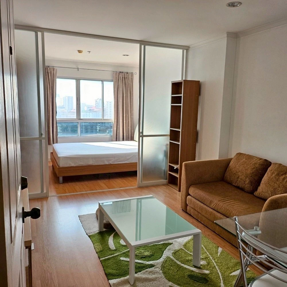 For rent: Lumpini Ville Prachachuen-Pongphet. Large room, unobstructed view, private, ready to move in.