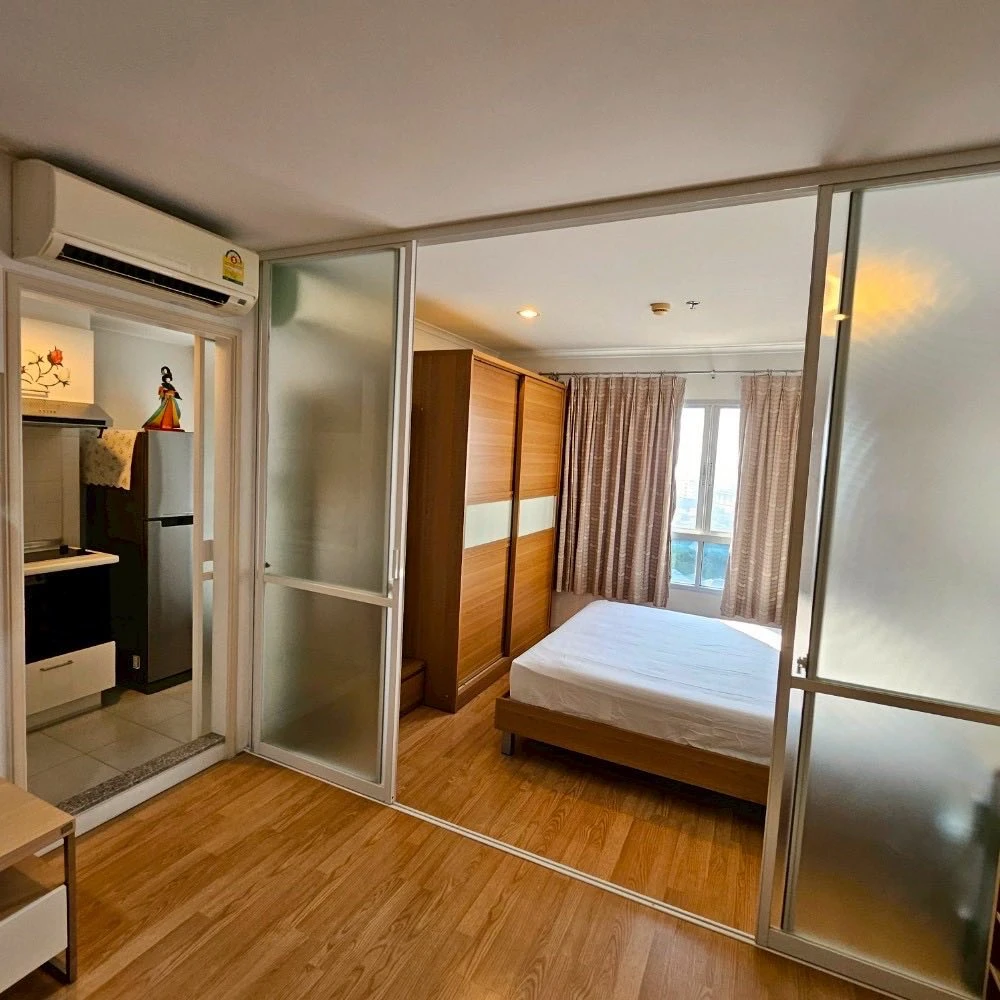 For rent: Lumpini Ville Prachachuen-Pongphet. Large room, unobstructed view, private, ready to move in.
