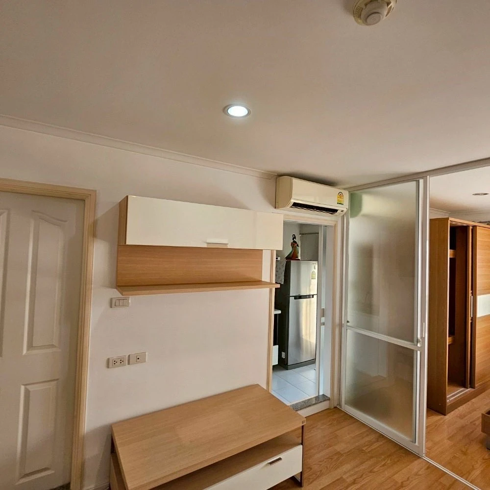 For rent: Lumpini Ville Prachachuen-Pongphet. Large room, unobstructed view, private, ready to move in.