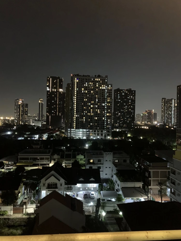 For rent: Lumpini Ville Sukhumvit 77-2, city view, Building A2, easy to walk, next to 7-Eleven, near food, complete electrical appliances, ready to mo