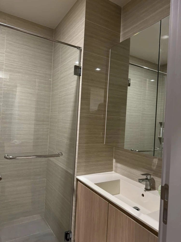 For rent: M Jatujak, 19th floor, comes with complete furniture and appliances. Hurry and reserve now, don't wait.