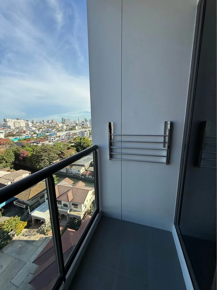 M Jatujak Condo for rent, fully furnished, Building B, 10th floor. Complete amenities. Ready to move in!