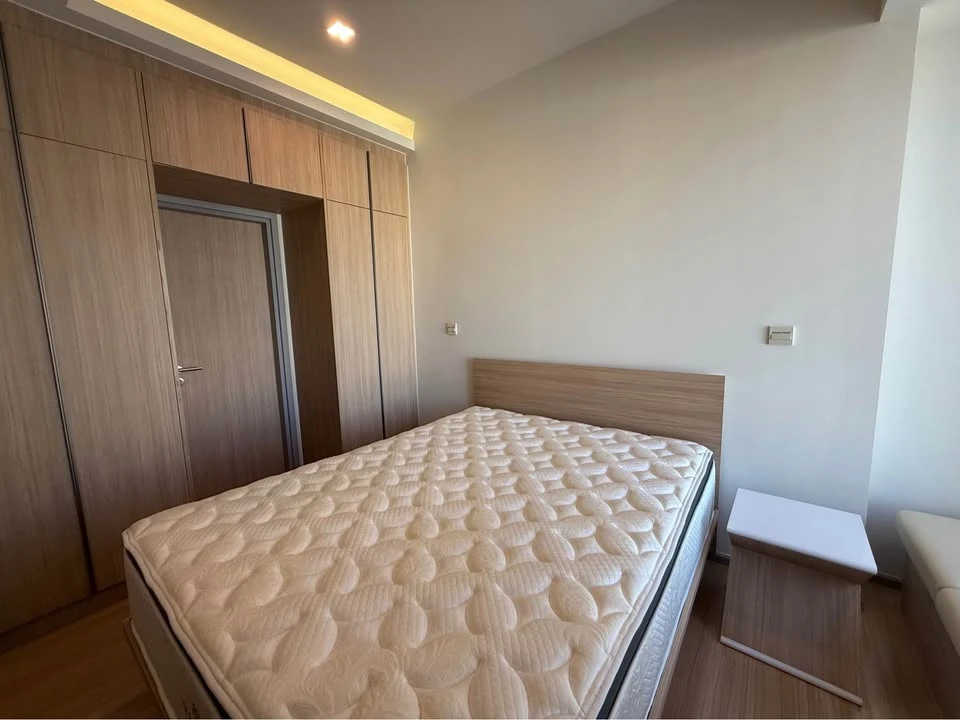 M Jatujak Condo for rent, fully furnished, Building B, 10th floor. Complete amenities. Ready to move in!