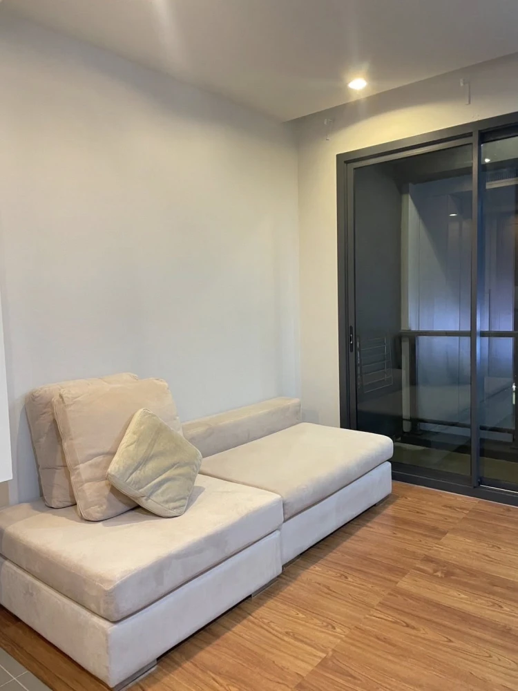 M Ladprao condo for rent. Ready to move in. Spacious and comfortable. Book now!