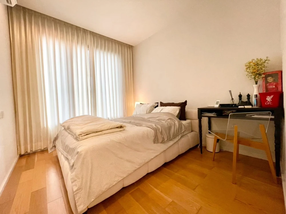 For Rent: M Ladprao. Fully furnished and ready to move in, with complete amenities. Located on the 26th floor offering a high-rise view—this is an opp