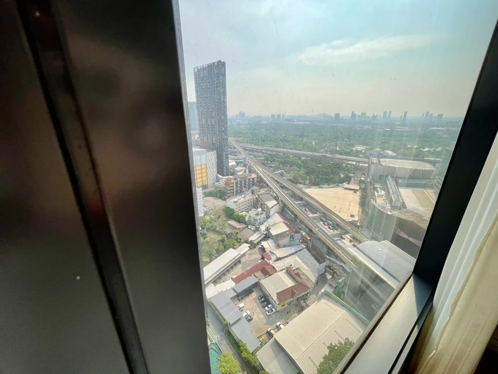 For Rent: M Ladprao. Fully furnished and ready to move in, with complete amenities. Located on the 26th floor offering a high-rise view—this is an opp