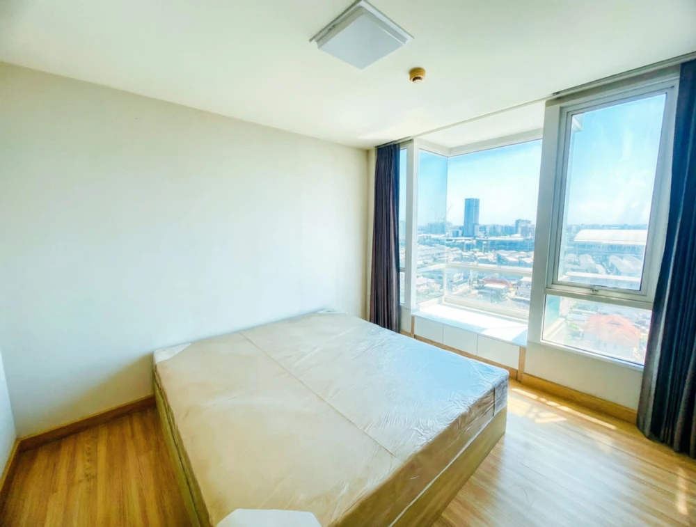 M Society Condominium for rent, 18th floor, unobstructed view, fully furnished, very livable. Book now!
