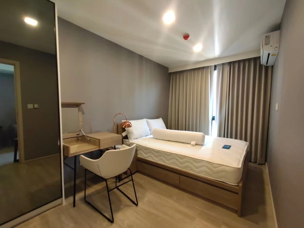 For rent: Maestro 03 Ratchada – Rama 9. Spacious and comfortable room, fully furnished, pets allowed. Book now, don't miss out!+++ images