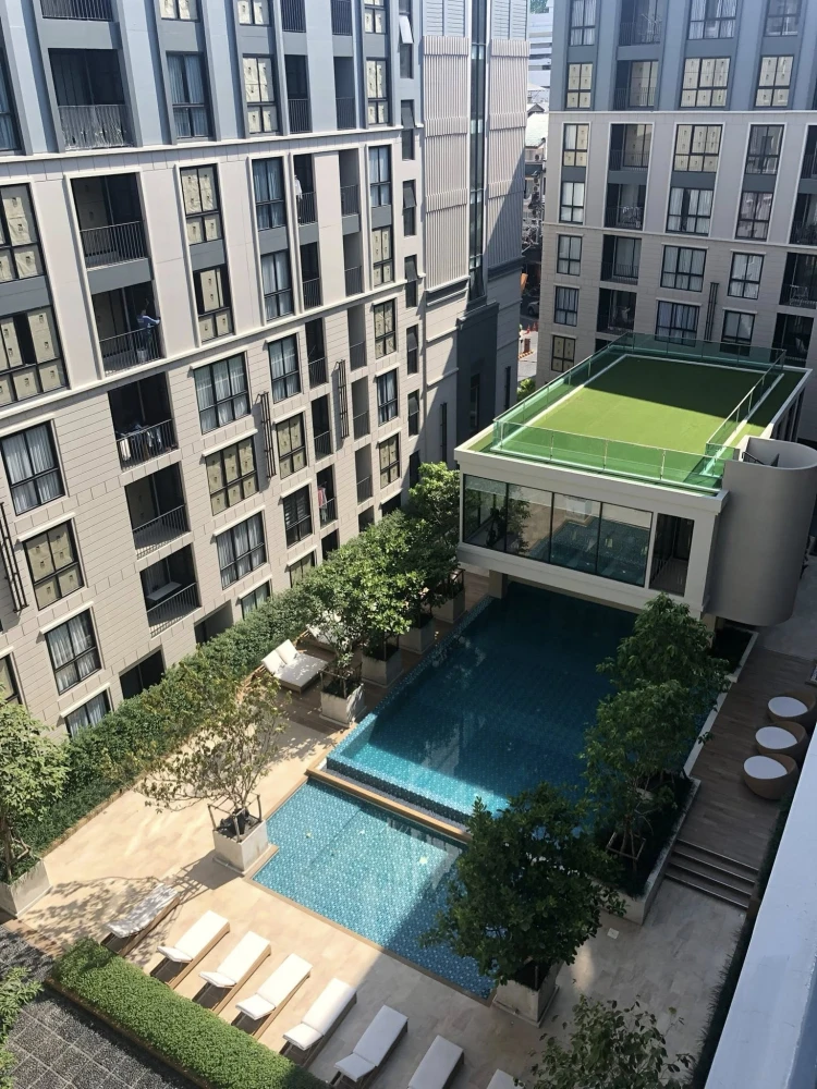 For rent: Maestro 03 Ratchada – Rama 9. Spacious and comfortable room, fully furnished, pets allowed. Book now, don't miss out!+++