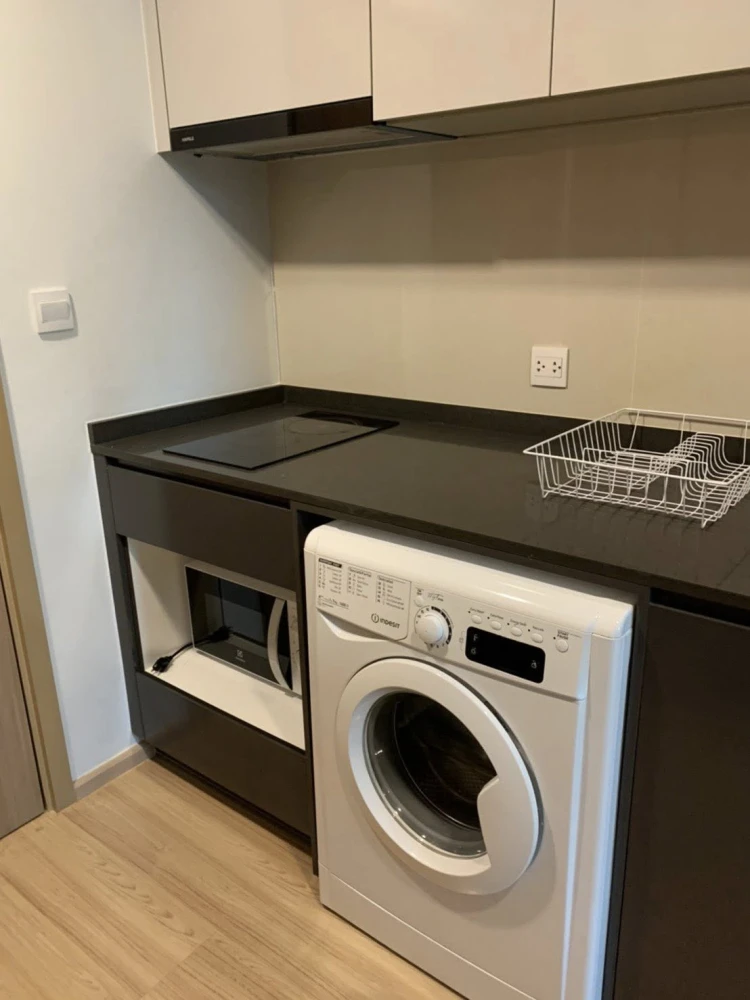 For rent Maestro 07 Victory Monument, a nice room, fully furnished, swimming pool view, hurry and book now.