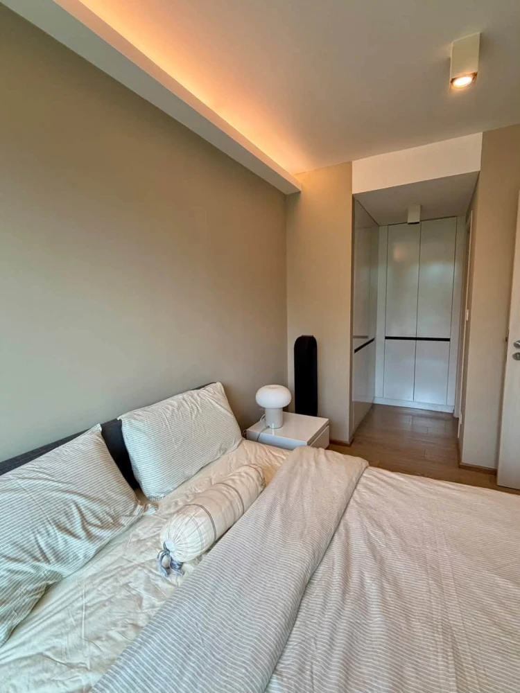 For Rent: MAESTRO 39 – a pet-friendly condo offering a peaceful atmosphere and an airy, light-filled living space. Fully furnished and ready to move i