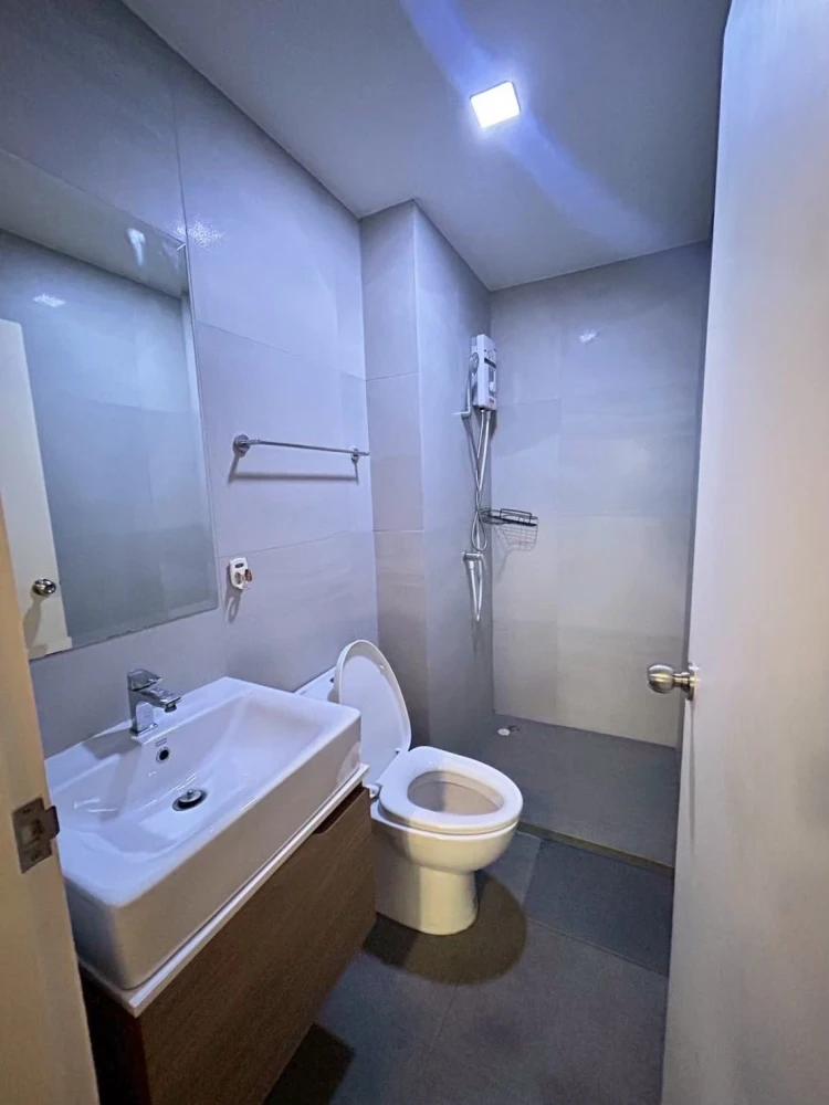 For rent: Magnix Ramintra 21, 1 bedroom, 1 bathroom, closed kitchen, complete with electrical appliances. Hurry and reserve now!