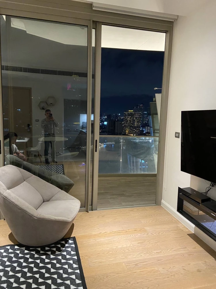 For rent: Magnolias Waterfront Residence (Icon Siam), location next to a famous shopping mall, beautiful view, see the Chao Phraya River, fully decora