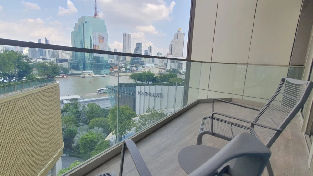 For rent: Magnolias Waterfront Residences (Icon Siam), 2nd floor, stunning river view, fully furnished, nice to live in, reserve now.