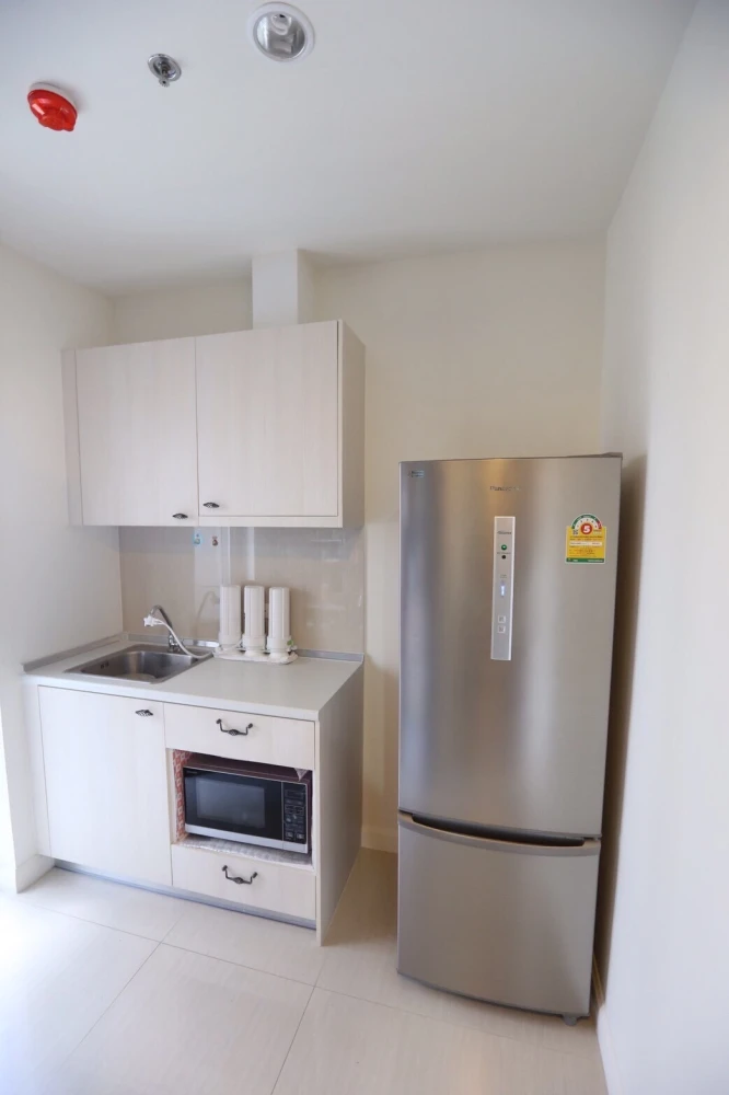 For rent: Manor Sanambinnam, 11th floor, fully furnished room, ready to move in, hurry and book now, don't wait.