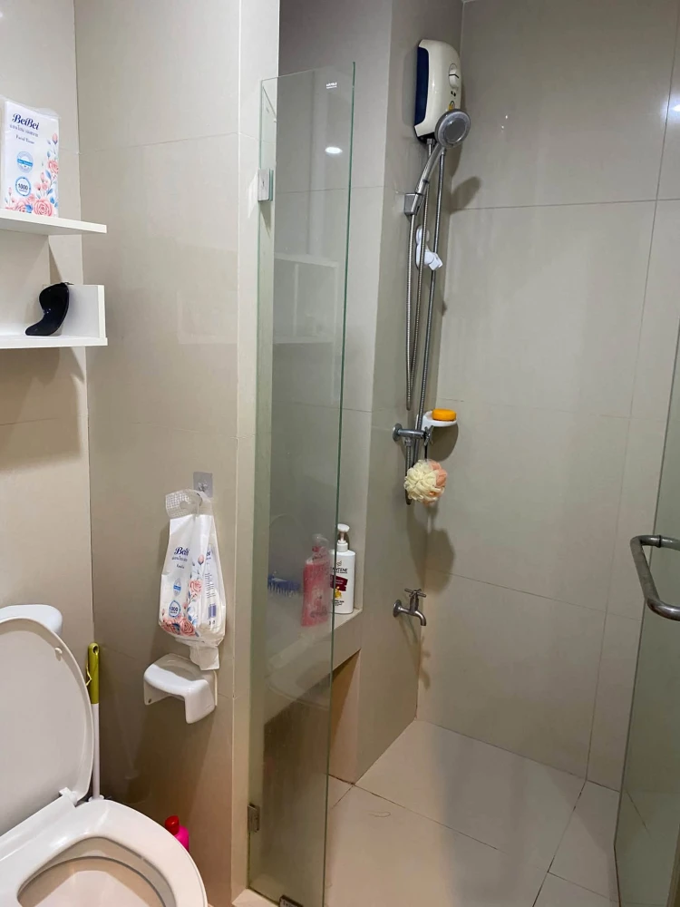 For rent: Manor Sanambinnam. Nice room in a great location with complete amenities. Book now!