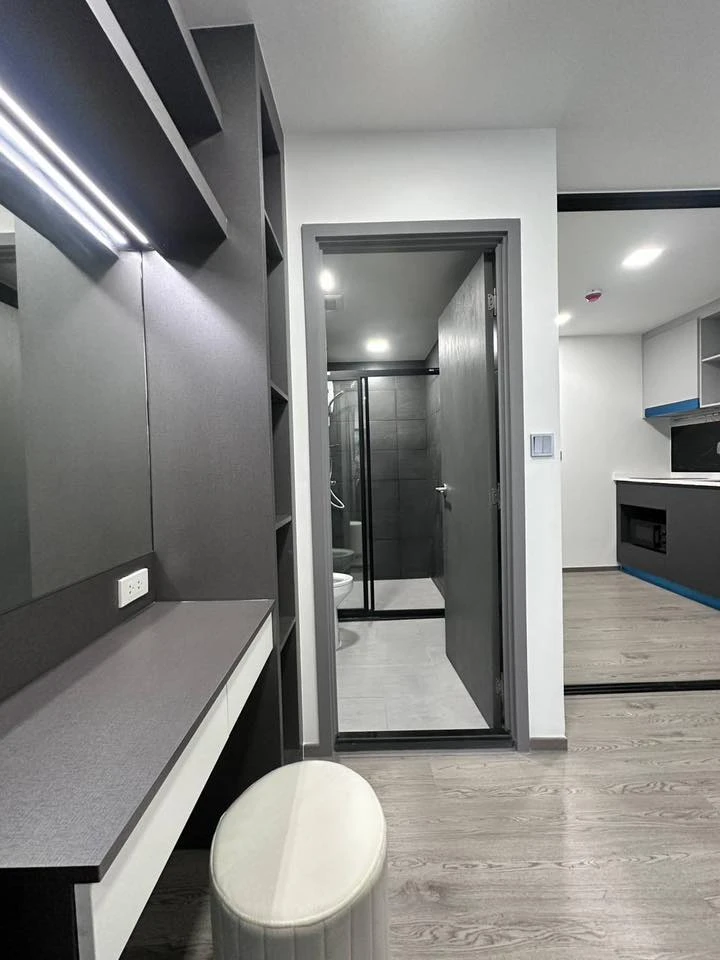 For rent: MAROON Ratchada 32, a nice room with new furniture and appliances. Just bring your bags and book now+++