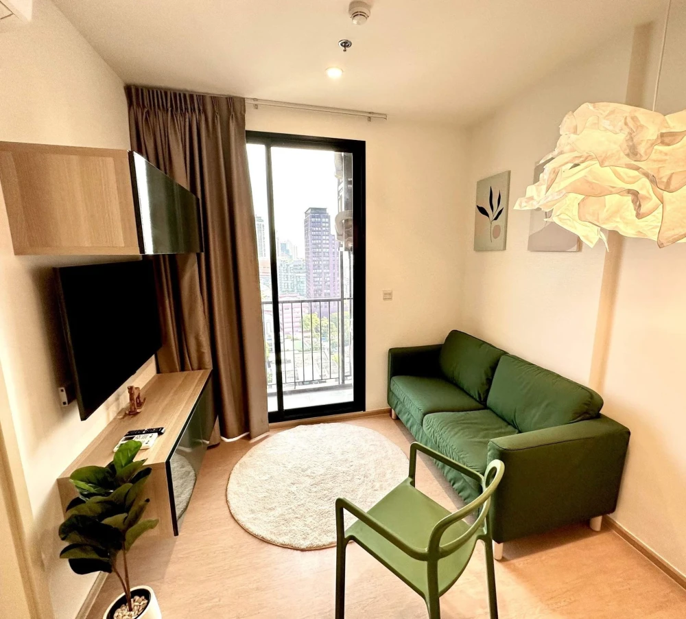 For rent sell Maru Ekkamai 2 1 Bedroom 34 SQ.M. Wide front room, airy, RARE UNIT, a rare room in the building, book now.