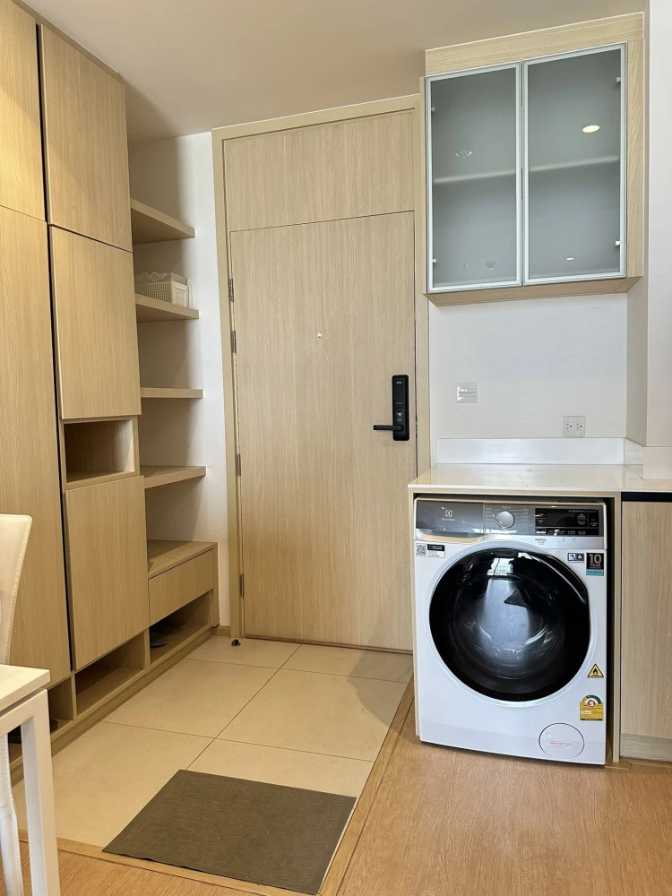 For rent: Maru Ekkamai 2, 20th floor, corner unit, unobstructed view, fully furnished, ready to move in!