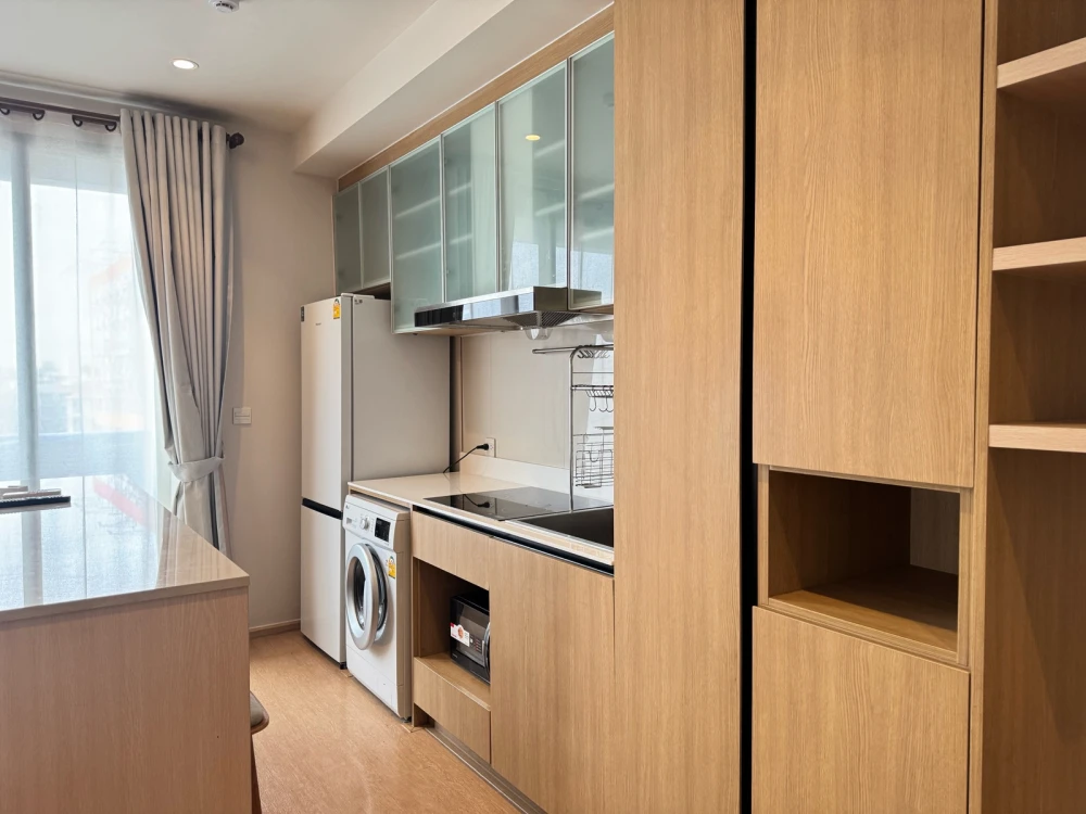 For rent: Maru Ladprao 15, 7th floor. A lovely, fully furnished unit. Book now! (Quickly!)