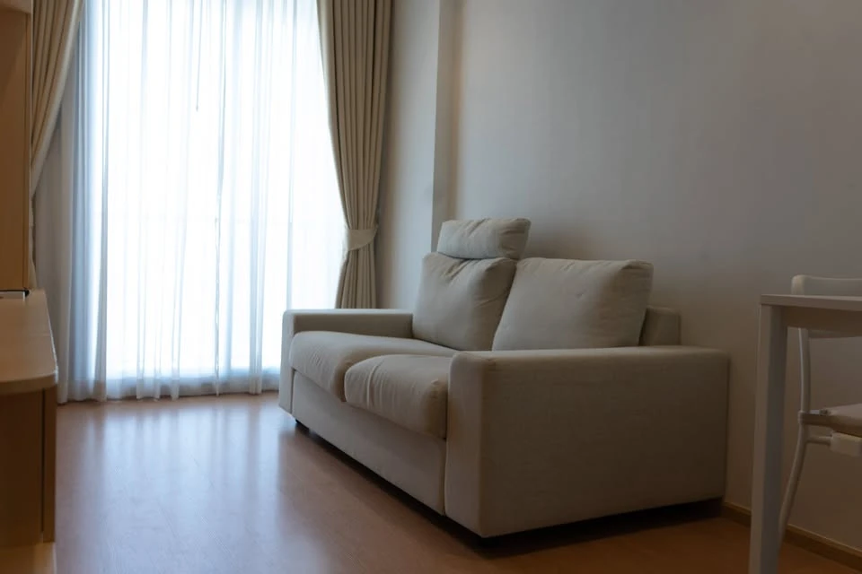 For rent: Maru Ladprao 15, beautifully decorated unit with high-quality built-in furniture. Prime location, convenient transportation. Don't miss out!