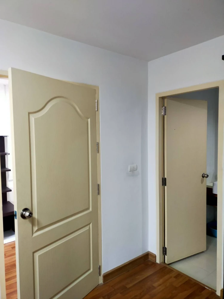 For rent Max Condominium Vibhavadi 2 bedrooms, nice room, fully furnished, book now.