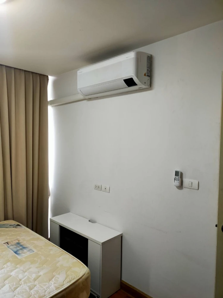 For rent Max Condominium Vibhavadi 2 bedrooms, nice room, fully furnished, book now.