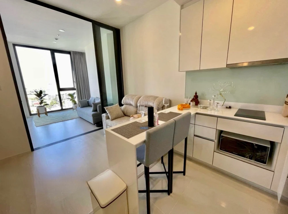 Mazarine Ratchayothin for rent, near BTS, fully furnished, ready to move in. Reserve now, don't miss out!!!!