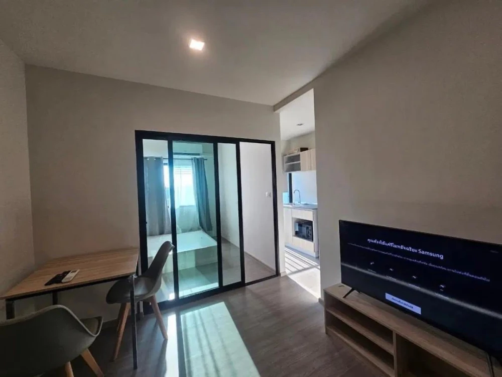 For rent: Me Onnut-Rama 9, 1 bedroom, 1 bathroom, 2nd floor. Fully furnished. Just bring your bags and move in!