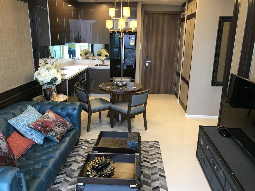 Menam Residences for rent, spacious room, lots of usable space, good location, convenient transportation, beautiful view, don't miss it.