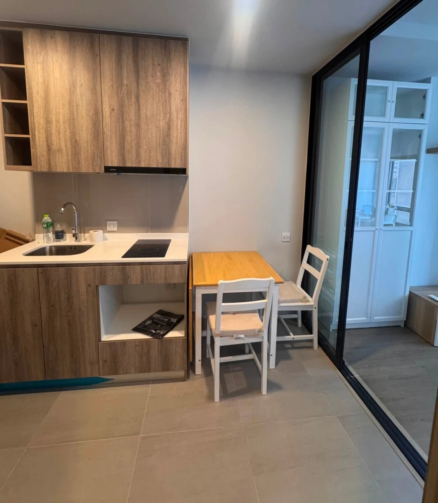 Metris District Ladprao condo for rent, ideal for those looking for a new condo in a great location, fully furnished with appliances – no need to buy