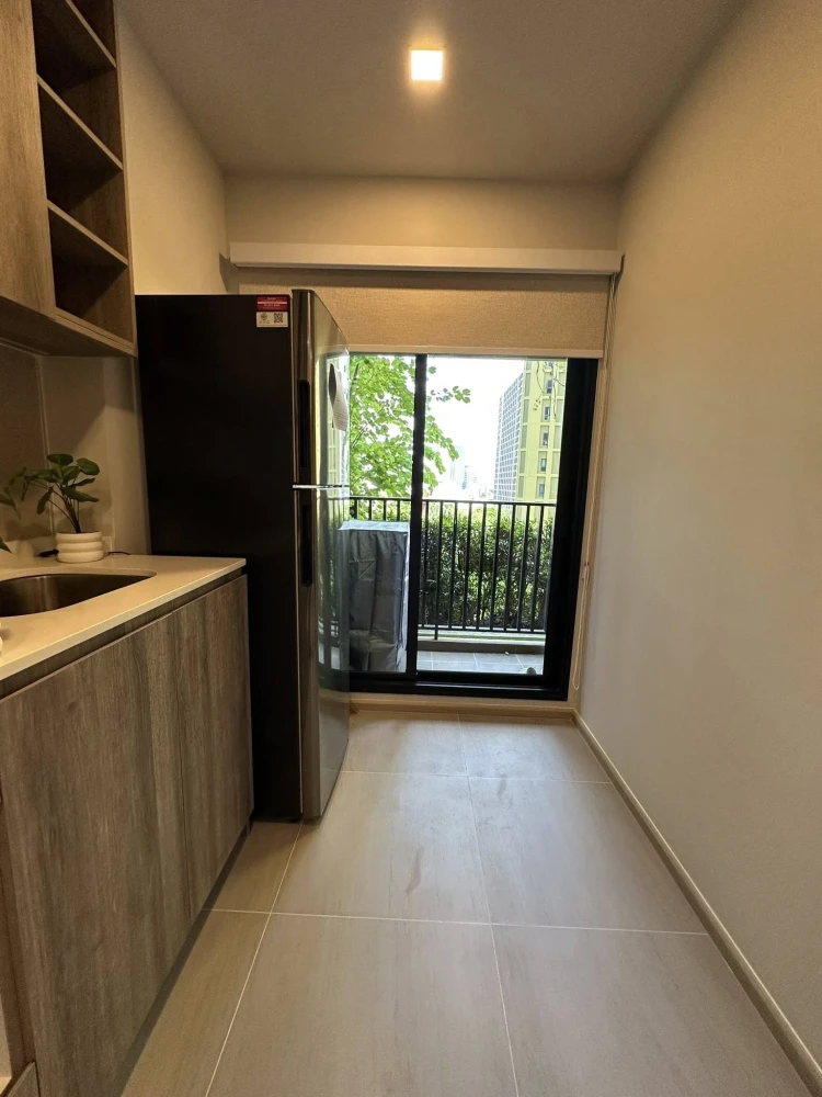 For rent: Metris District Ladprao. Beautifully decorated in a modern cozy style, warm and inviting like home. Ready to welcome you and your beloved pe