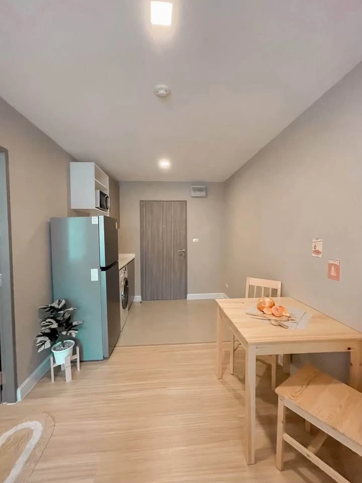 Metro Luxe Ratchada for rent, a lovely room decorated in a minimalist style, good location, comes with complete furniture. Reserve now!