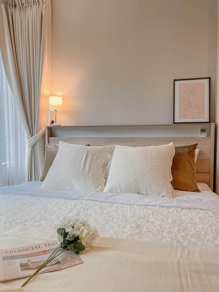 Metro Luxe Ratchada for rent, a lovely room decorated in a minimalist style, good location, comes with complete furniture. Reserve now!